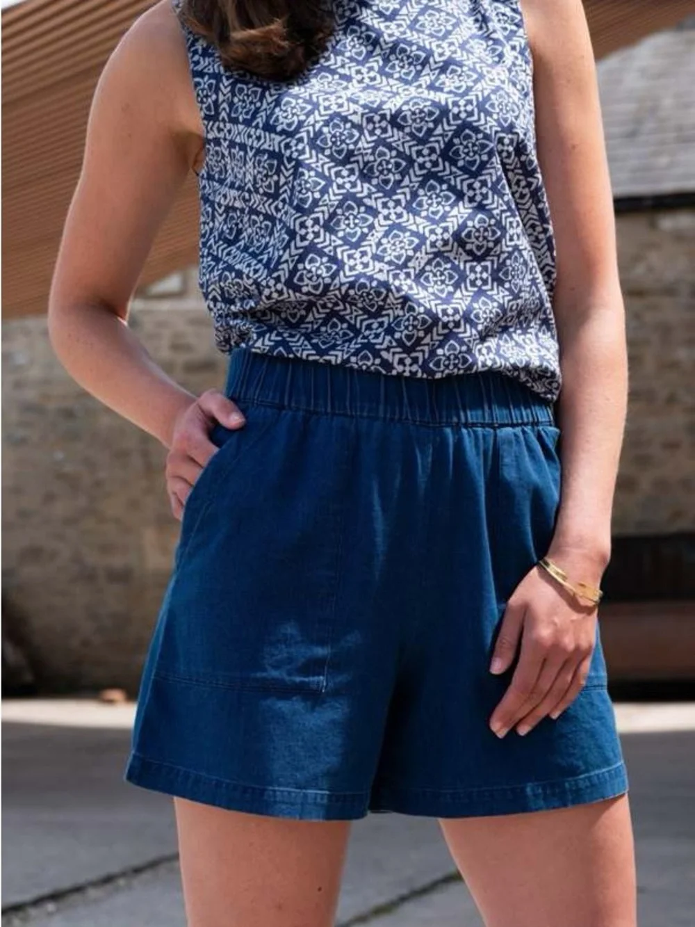 BIBICO Petra Day Shorts Sz M Elastic-Waist